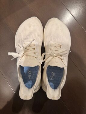 Flux footwear Horchata Adapt Runner size 8